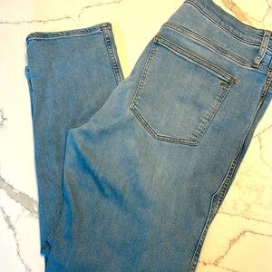 Size 31 Midrise Stovepipe Madewell Jeans light wash